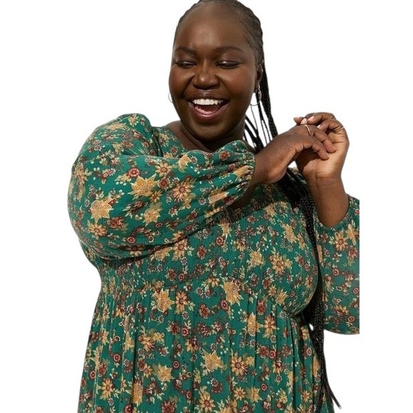 Torrid Plus Size 3X Midi Dress Guaze Smocked Long Sleeve Green‎ Floral 423 - Picture 2 of 12